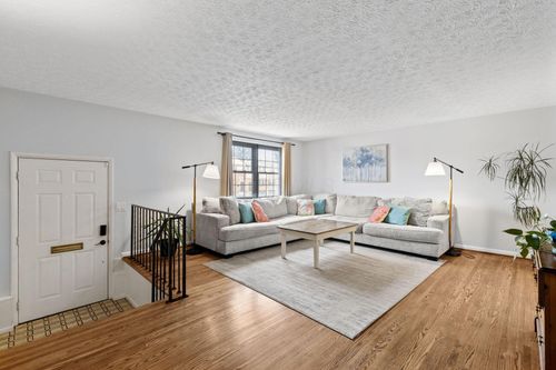 43-2813 Kingsrowe Ct, Columbus, OH, 43209-3461 | Card Image