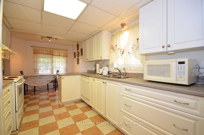 42 Saddle Cres, House other with 3 bedrooms, 4 bathrooms and 2 parking in Ottawa ON | Image 13