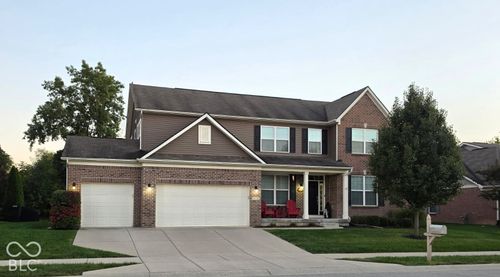 5579 W Turnbuckle Pl, Mccordsville, IN, 46055-5522 | Card Image