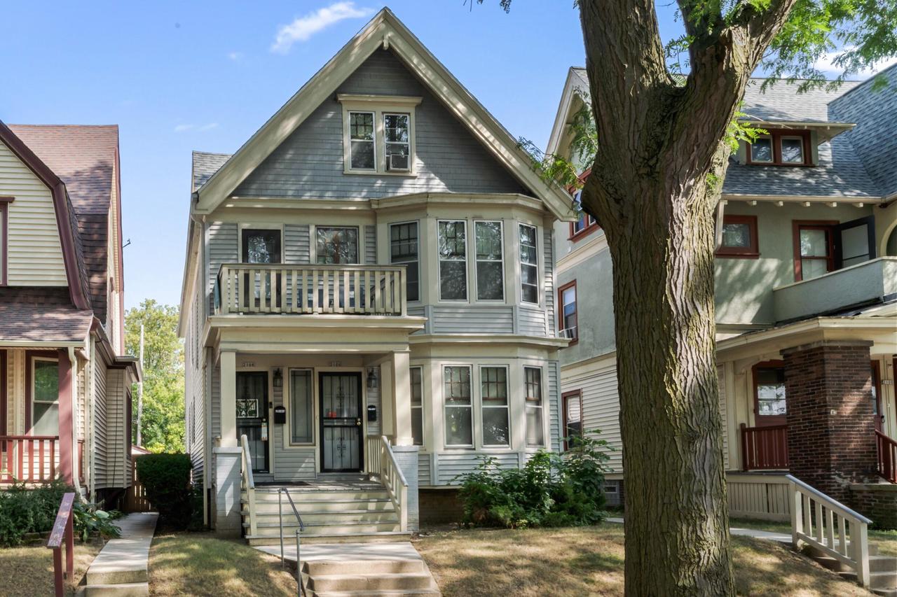 42nd St, Milwaukee, WI 53208