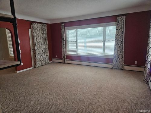 6209 E Atherton Rd, Burton, MI, 48519-1605 | Card Image