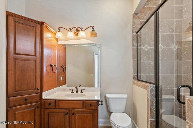 Bath in BR3 | Image 25