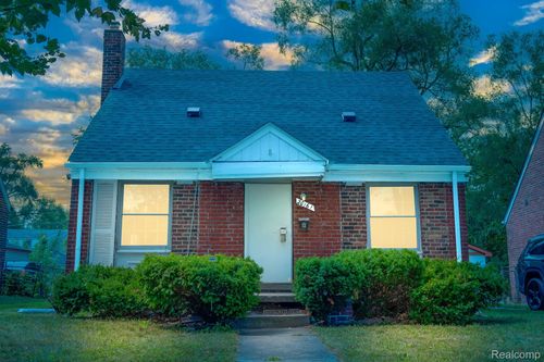 20161 Yonka St, Detroit, MI, 48234-1831 | Card Image