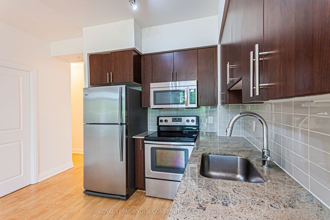 202 - 85 N Park Rd, Condo with 2 bedrooms, 1 bathrooms and 1 parking in Vaughan ON | Image 22