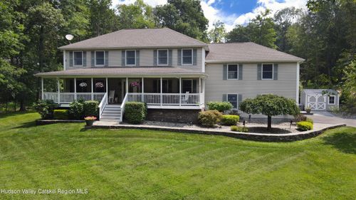 5 Rosell Ct, Lagrangeville, NY, 12540-6126 | Card Image