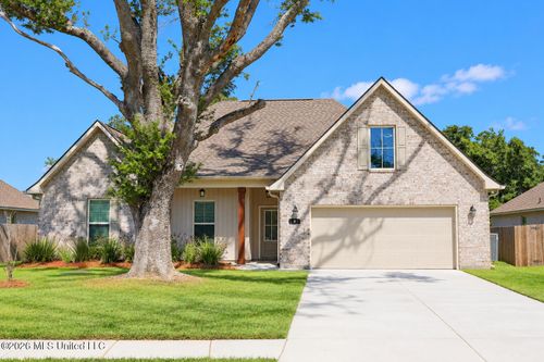 9 Alexandria Grace Dr, Long Beach, MS, 39560-4053 | Card Image