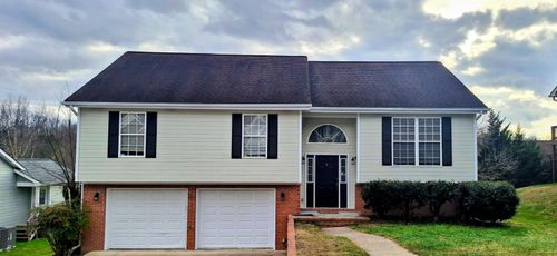 946 Fuller Glen Cir, Chattanooga, TN, 37421-4465 | Card Image