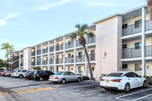 b33-5873 Palm Ln, BRADENTON, FL, 34207-8521 | Card Image