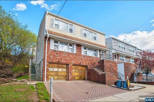 1024 Liberty Ave, North Bergen, NJ, 07047-1642 | Card Image