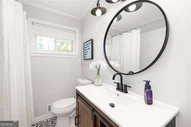 848 Lake Ct Se, House other with 3 bedrooms, 3 bathrooms and null parking in Smyrna GA | Image 19