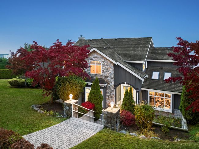 2278 Orchard Lane, House other with 7 bedrooms, 4 bathrooms and 6 parking in West Vancouver BC | Image 15