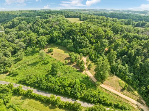 3011 Brown Hollow Rd, Columbia, TN, 38401-7186 | Card Image