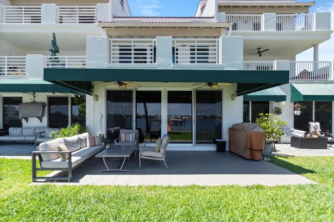 316 N Lake Dr, Townhouse with 2 bedrooms, 3 bathrooms and null parking in Lantana FL | Image 27
