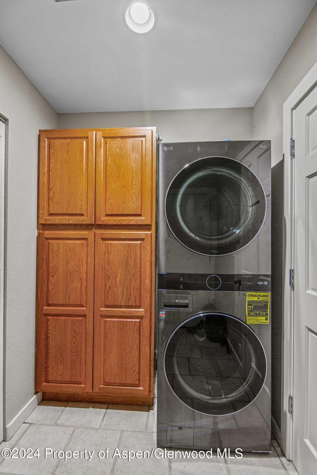 63 - 115 Harleston Grn, Townhouse with 2 bedrooms, 3 bathrooms and 1 parking in Snowmass Village CO | Image 24
