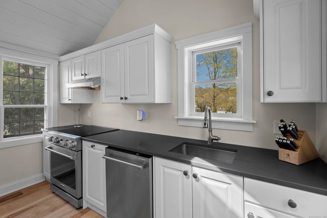 22 Prospect St, House other with 2 bedrooms, 1 bathrooms and 6 parking in Deep River CT | Image 10