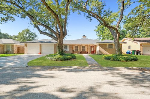 2202 Palomar St, Baytown, TX, 77520-3533 | Card Image