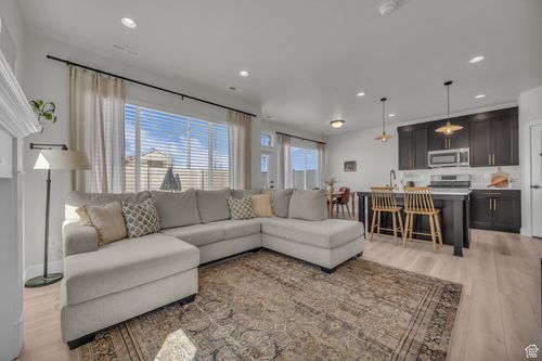 3835 S 3250 W, West Haven, UT, 84401-6605 | Card Image