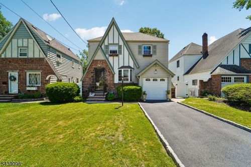 67 Marlboro Rd, Clifton, NJ, 07012-2006 | Card Image