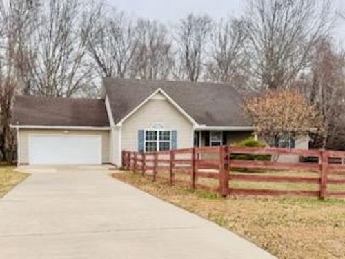940 Willow Way, McMinnville, TN, 37110-7751 | Card Image