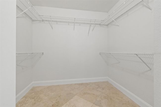 Walk In Closet | Image 20