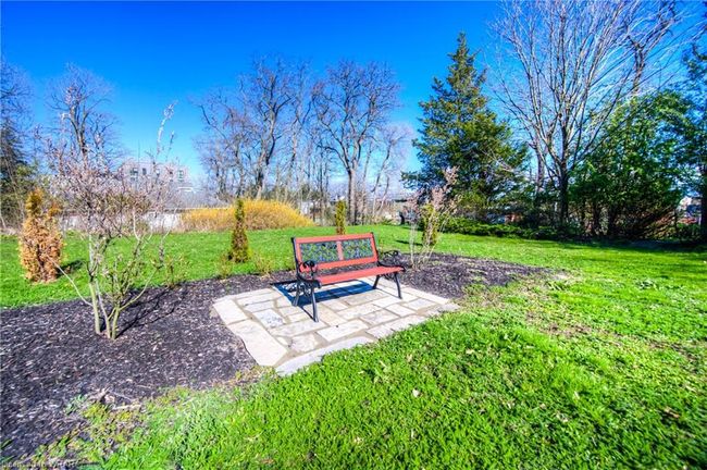 518 Bridgeport Rd E, House other with 6 bedrooms, 3 bathrooms and 22 parking in Kitchener ON | Image 7