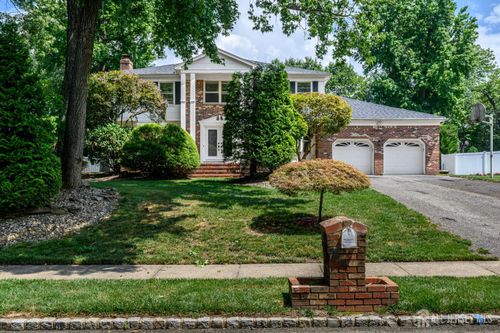 30 Shilling Rd, Manalapan, NJ, 07726-4313 | Card Image