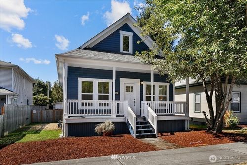 627 Smithers Ave S, Renton, WA, 98057-2508 | Card Image