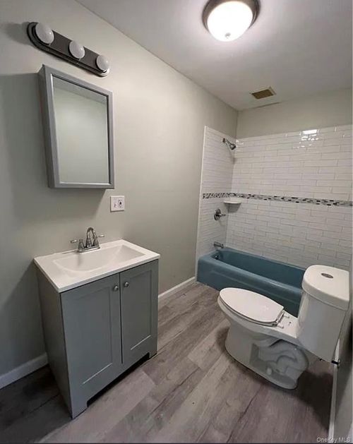 1-44 Highview Ter, Bloomingburg, NY, 12721-4327 | Card Image