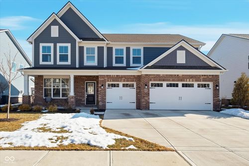 1424 Chatham Hills Blvd, Westfield, IN, 46074-4359 | Card Image