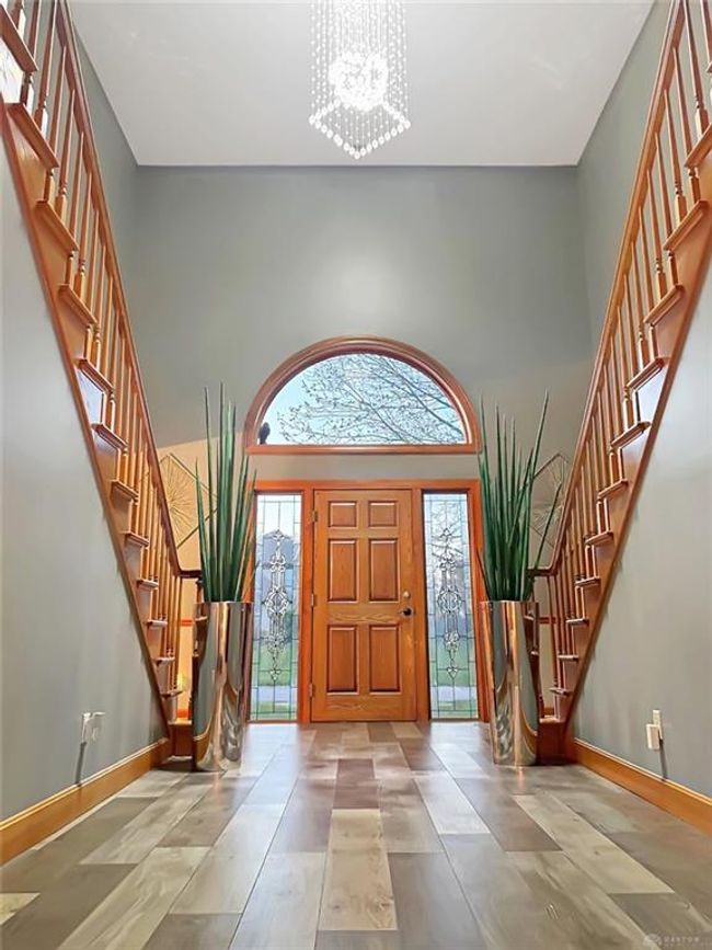 Inside Front Door View | Image 5