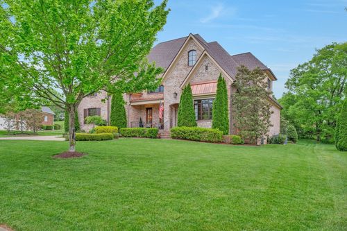 9562 Yellow Finch Ct, Brentwood, TN, 37027-8551 | Card Image