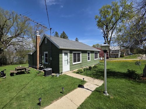 216 E Pearl St, KINGSTON, WI, 53939-7100 | Card Image