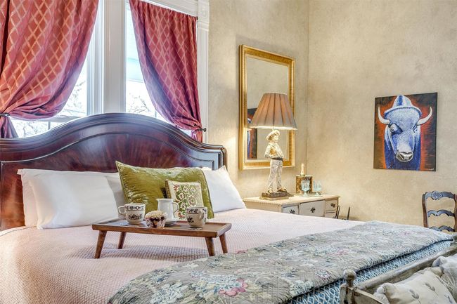 Keller's Studio with comfy King size bed, individual mini split, smart TV and bubble and salt for the bath | Image 19