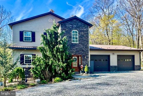 14678 Natalie Ln, HUNTINGDON, PA, 16652-3871 | Card Image