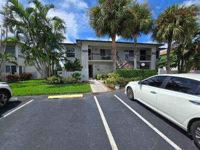 B - 13729 Date Palm Court, Condo with 2 bedrooms, 2 bathrooms and null parking in Delray Beach FL | Image 2