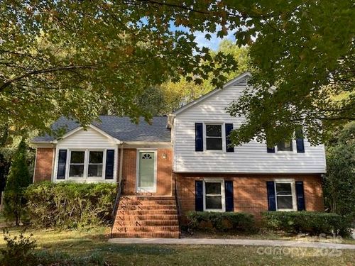 7608 Surreywood Pl, Charlotte, NC, 28270-2155 | Card Image