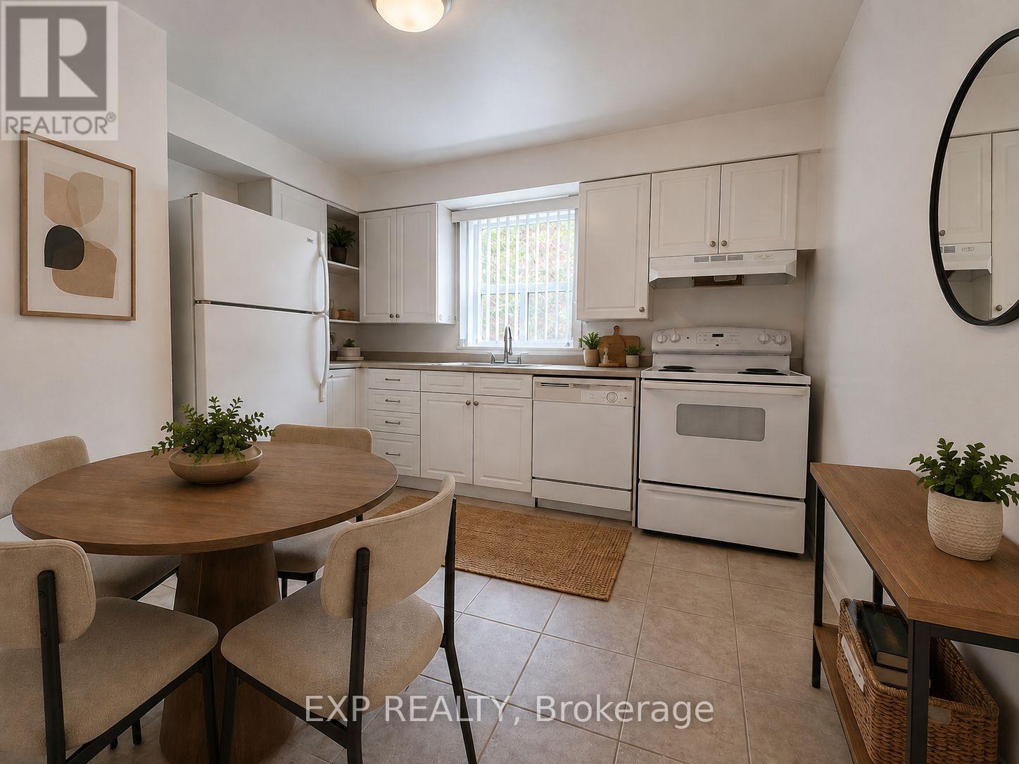 Residential Lease in Toronto (Mimico) 2