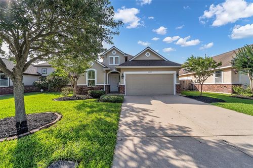 11727 Diamond Ct, Mont Belvieu, TX, 77535-6650 | Card Image