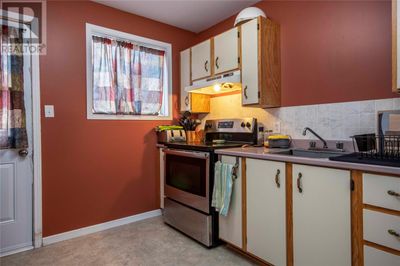 31 Holden St, House other with 3 bedrooms, 2 bathrooms and null parking in Mount Pearl NL | Image 2