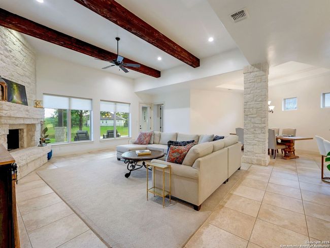 30007 Cibolo Path, House other with 3 bedrooms, 3 bathrooms and null parking in Fair Oaks Ranch TX | Image 4