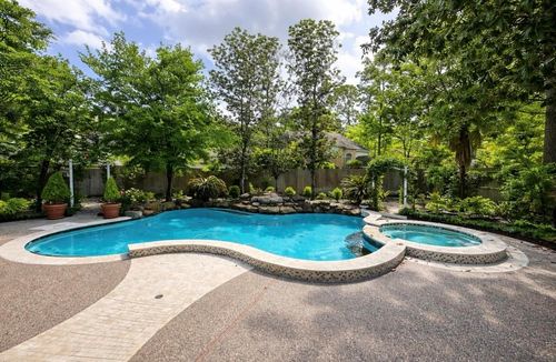 94 E Fairbranch Cir, The Woodlands, TX, 77382-4406 | Card Image