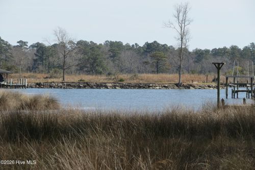 280 Winding Creek Dr, Oriental, NC, 28571-9314 | Card Image