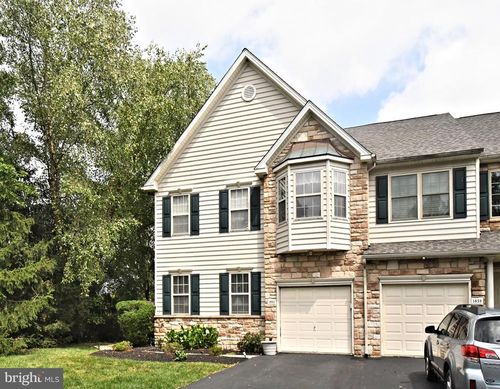 1861 Creekview Ln, Jamison, PA, 18929-1795 | Card Image