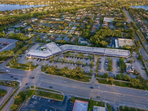 8919 Taft St, Pembroke Pines, FL, 33024-4648 | Card Image