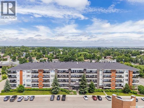 307-102 Kingsmere Pl, Saskatoon, SK, S7J2K3 | Card Image