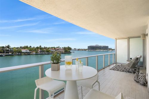 308-6620 Indian Creek Dr, Miami Beach, FL, 33141-5821 | Card Image