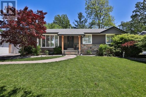 5188 Meadowhill Rd, Burlington, ON, L7L3L1 | Card Image