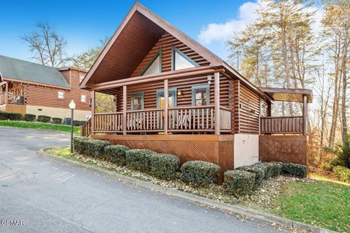 232 Moose Ridge Way, Pigeon Forge, TN, 37863 | Card Image