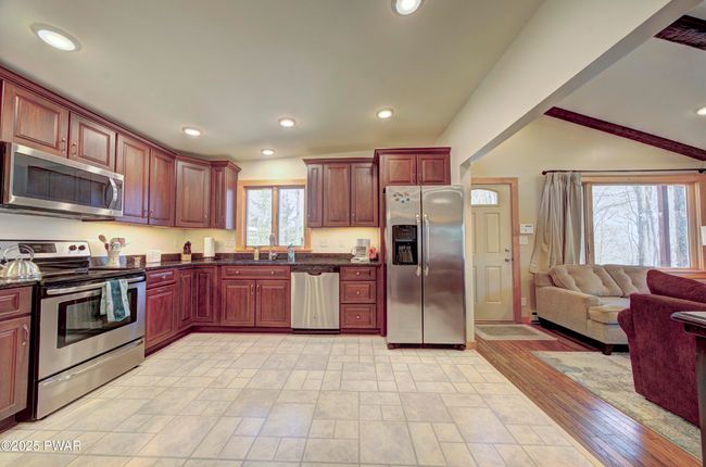 Kitchen | Image 14