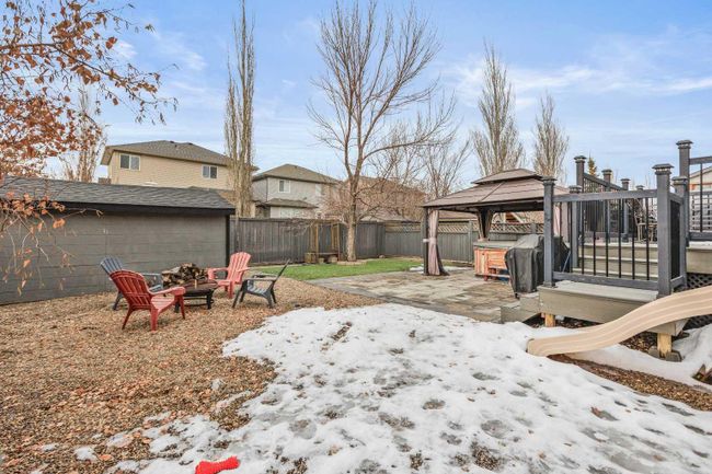 360 Willowbrook Close Nw, Home with 4 bedrooms, 3 bathrooms and 4 parking in Airdrie AB | Image 33